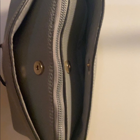 Gray over the shoulder purse - Picture 4 of 5